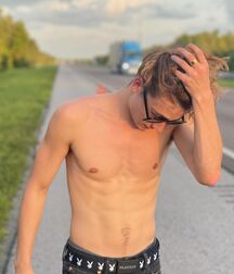 Bday Hottie Zach!!  6128c20aafa51.jpg
