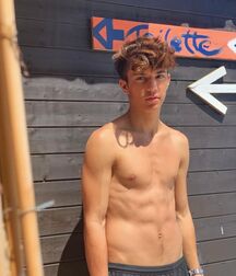 Italian Hottie Valerio!!  612e8988ec205.jpg