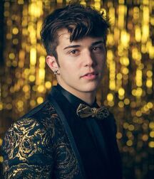 Italian Hottie Valerio!!  612e898eb4b3d.jpg