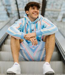 Italian Hottie Valerio!!  612e89aa38db4.jpg