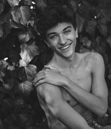 Gavin's Skins gallery!! 61309ee713808.jpg