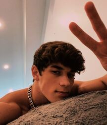 Bday Boy Brandon!! 6134019d2a634.jpg