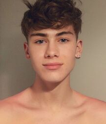 Hot Twink Elijah!! 61341b967ecf7.jpg