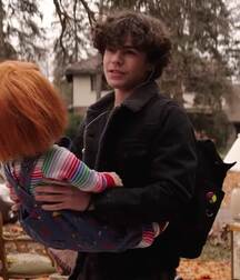 Actor Zachary Arthur 6137eebc26c5e.jpg