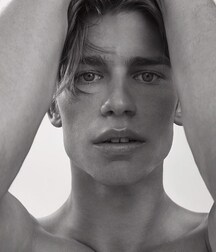 Dom Black N White 6138f0d005109.jpg