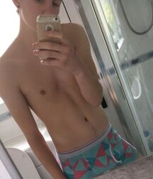Random Hotness!! 613cb431ec676.jpg