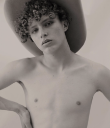 Hot Model Guy!! 613d148bcd464.png