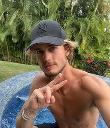 Bday Model Neels!! 6150fcc3bd3b9.jpg