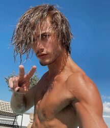Bday Model Neels!! 6150fcca6567a.jpg