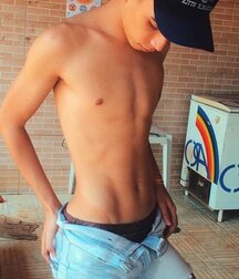 Twink Town V 6153a1c385e63.jpg