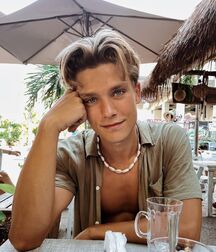 Monday Suspects!! Twink Tube Boys 6164d71235590.jpg