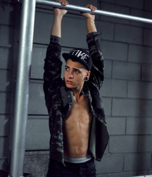Hot Model Abdul!!  6164eb364d023.jpg