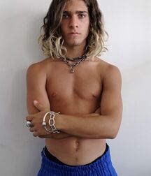 Hot Model Abdul!!  6164eb4391b29.jpg