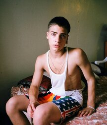 Hot Model Abdul!!  6164eb456eb9a.jpg