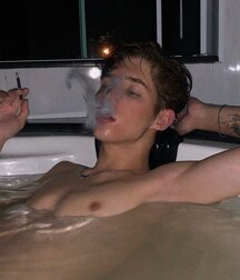 Porn Boy Angelboy!! 616a08d01270d.jpg