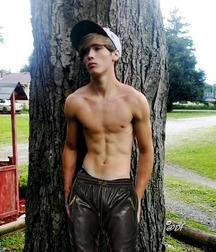 Twink Town!! 616ca9ed2ad60.jpg