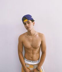 Bday Boy Johnny V!! 617b483560b86.jpg