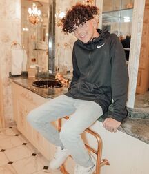 Bday Boy Jiggy!!  618091bd6e697.jpg