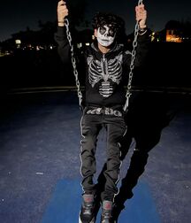 Halloween!!  6180a11b86d1f.jpg