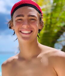 Surfer Boy Vincent!! 6185e17b71fb1.jpg