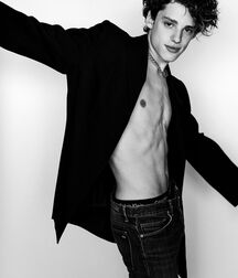 Juani B N W Gallery!!  61889e668a46d.jpg