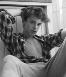 Juani B N W Gallery!!  61889e7fc8f44.jpg