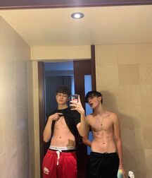 Hottie Luca!!  618a803c5ff5e.jpg