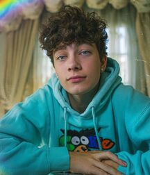 Hottie Luca!!  618a8049b076a.jpg