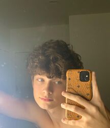 Hottie Luca!!  618a805071ebe.jpg