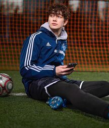 Hottie Luca!!  618a806e32a12.jpg