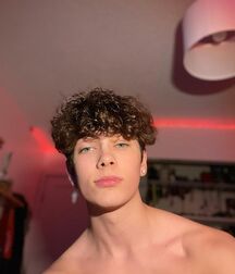 Hottie Luca!!  618a80716a788.jpg