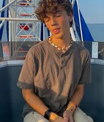 Hottie Noah!! 