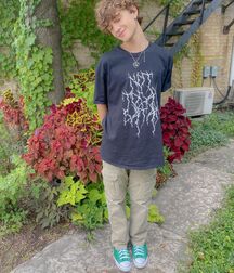 Hottie Noah!!  618cc56d22a44.jpg