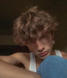 Hottie Noah!!  618cc578df795.jpg