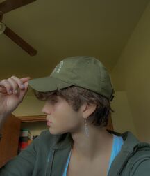 Hottie Noah!!  618cc5832762c.jpg