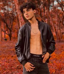 King Lou 2 618d7f2475a15.jpg