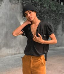 King Lou 2 618d7f427ceea.jpg
