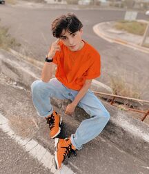 King Lou 3 618d80e1dc2ea.jpg