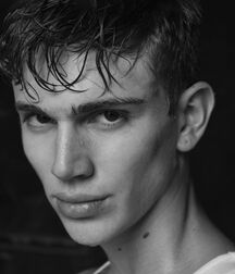 Hottie Vinnie!!  618e82293477e.jpg