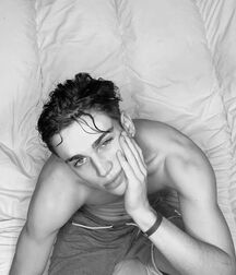 Hottie Vinnie!!  618e823596adb.jpg
