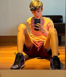 Hot Model Renan!!  618e8edce9c11.jpg