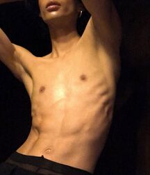 Hot Model Javier!!  618e8f6d2588d.jpg