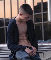 Random Hotness!!  61900a1e64779.jpg