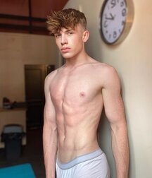 Random Hotness!!  61900a387f1d3.jpg