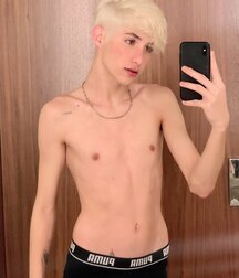 Random Hotness!!  61900a4578059.jpg