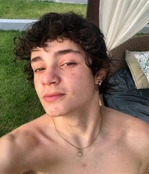 Brazil Actor Kevin!!  6196624638c21.jpg