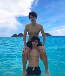 Stoke Twins!!  619cd58409cb4.jpg