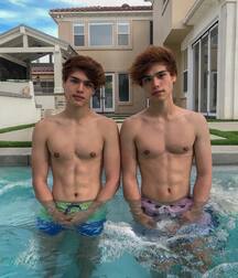 Stoke Twins!!  619cd5874b386.jpg