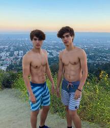 Stoke Twins!!  619cd58aa52d5.jpg