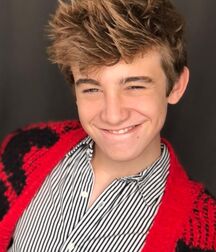 Hottie Parker!!  619f2b12397a6.jpg